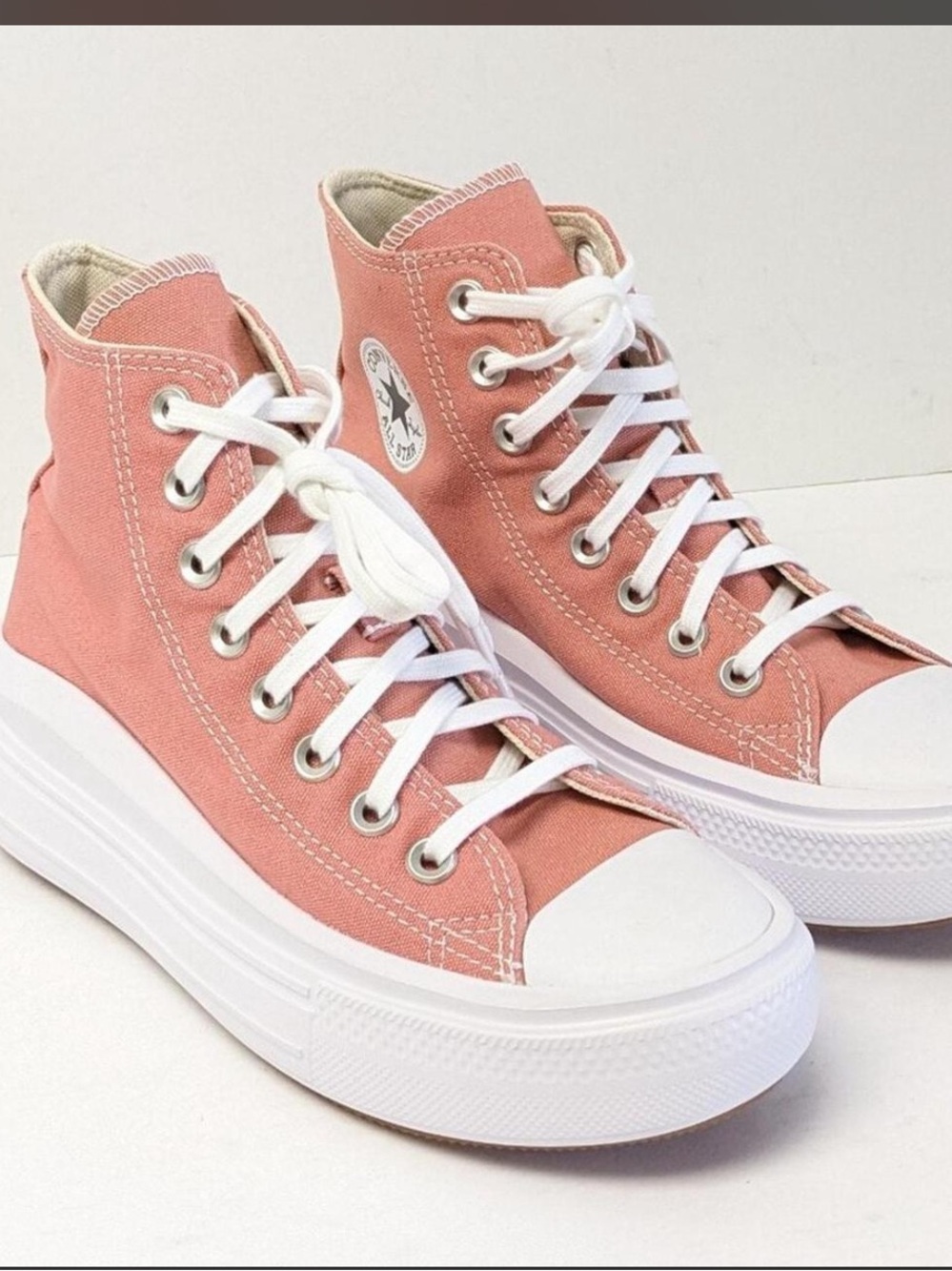 Converse Women's Chuck Taylor All Star Move sneakers 6